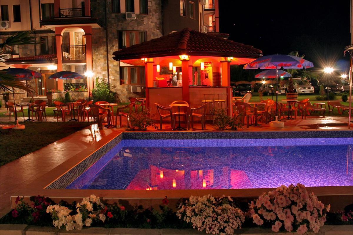 South Beach Hotel - New Management And Free Beach Access Tsarevo Bagian luar foto